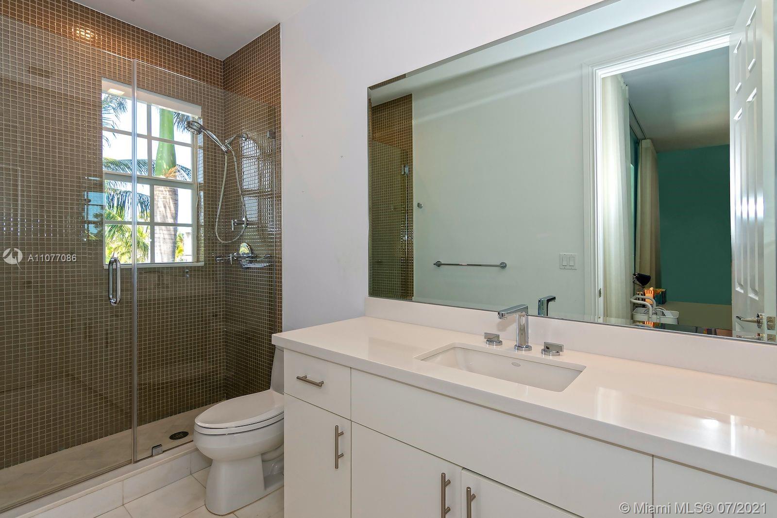 GOLDEN BEACH SEC E - Residential