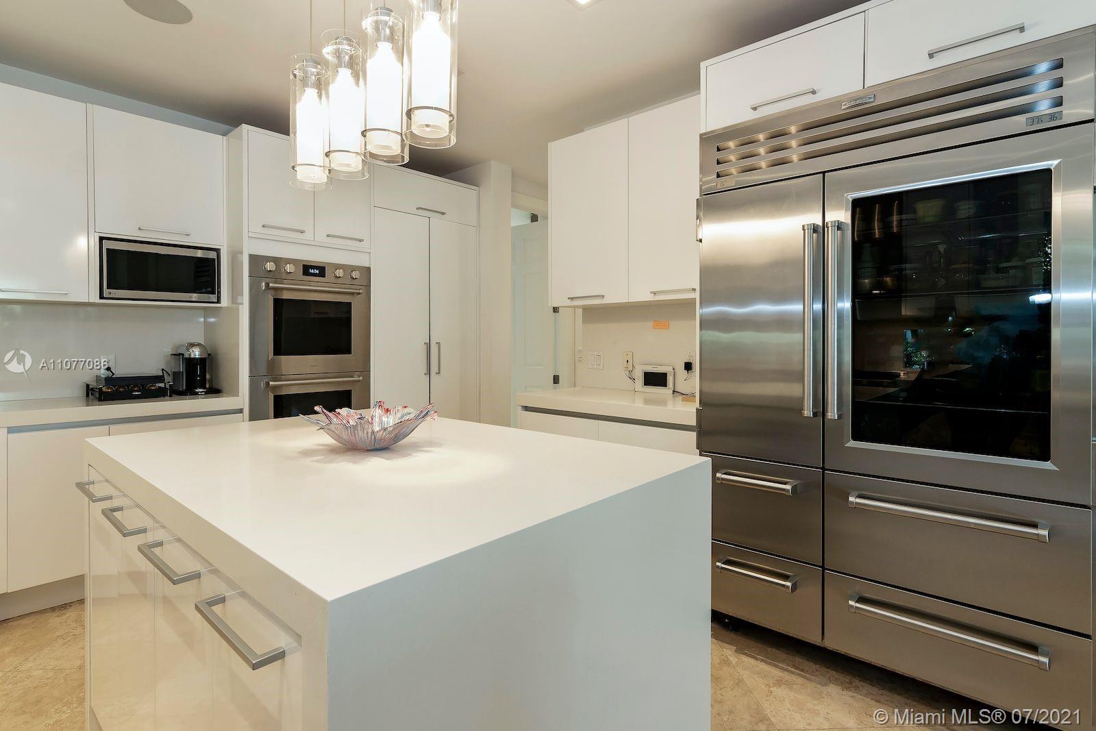 GOLDEN BEACH SEC E - Residential