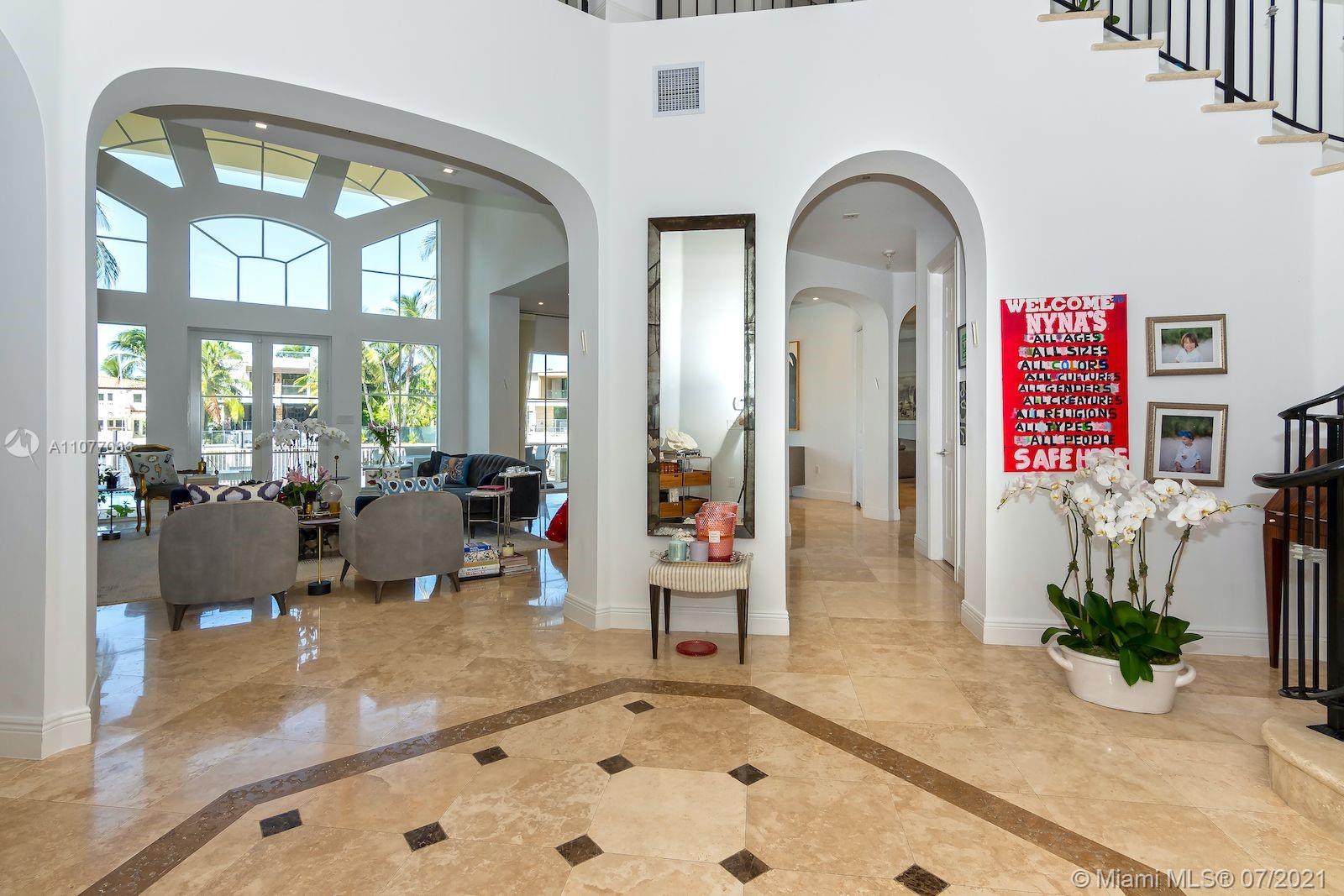 GOLDEN BEACH SEC E - Residential