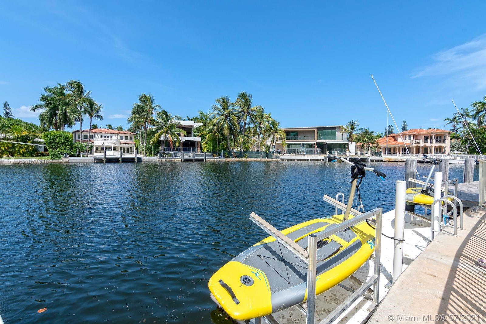 GOLDEN BEACH SEC E - Residential