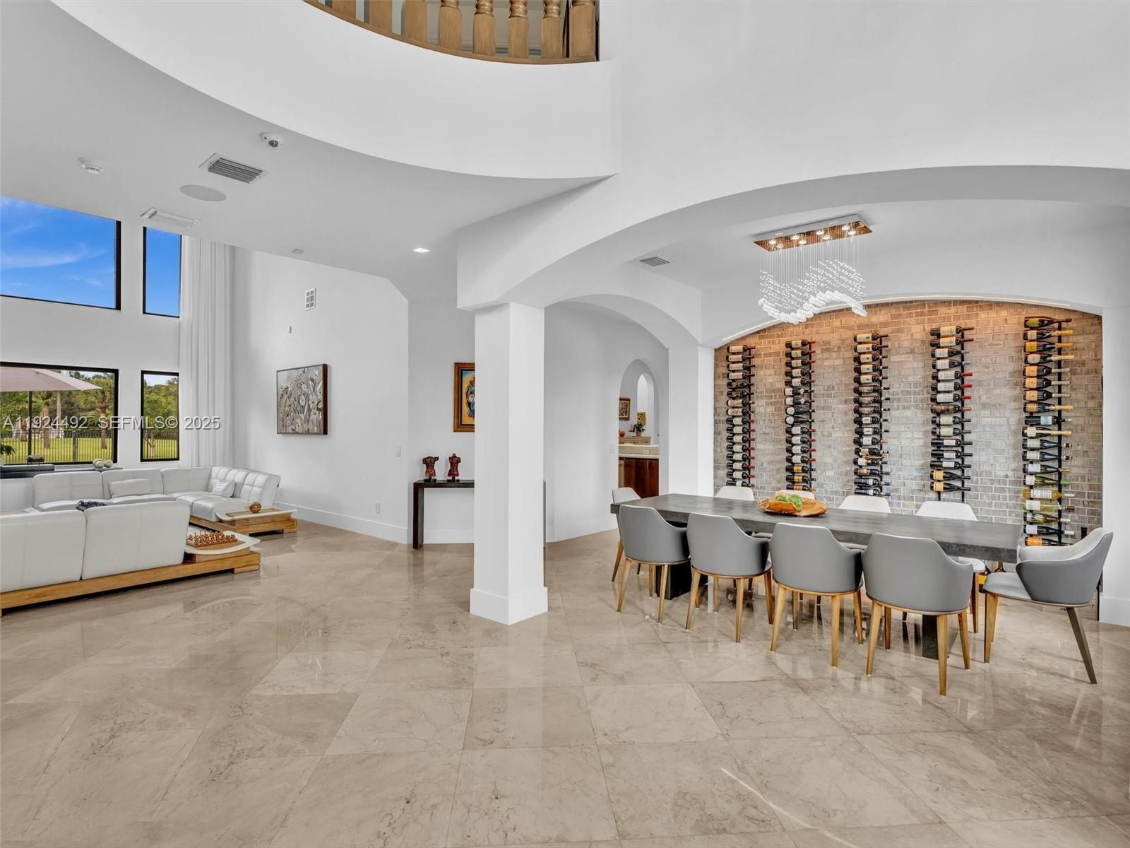 LAS ENTRADAS - Residential