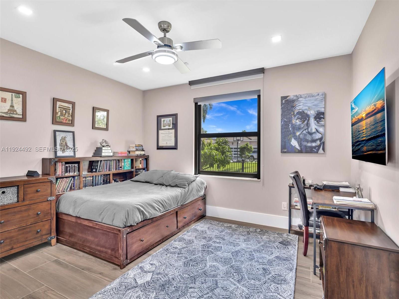 LAS ENTRADAS - Residential