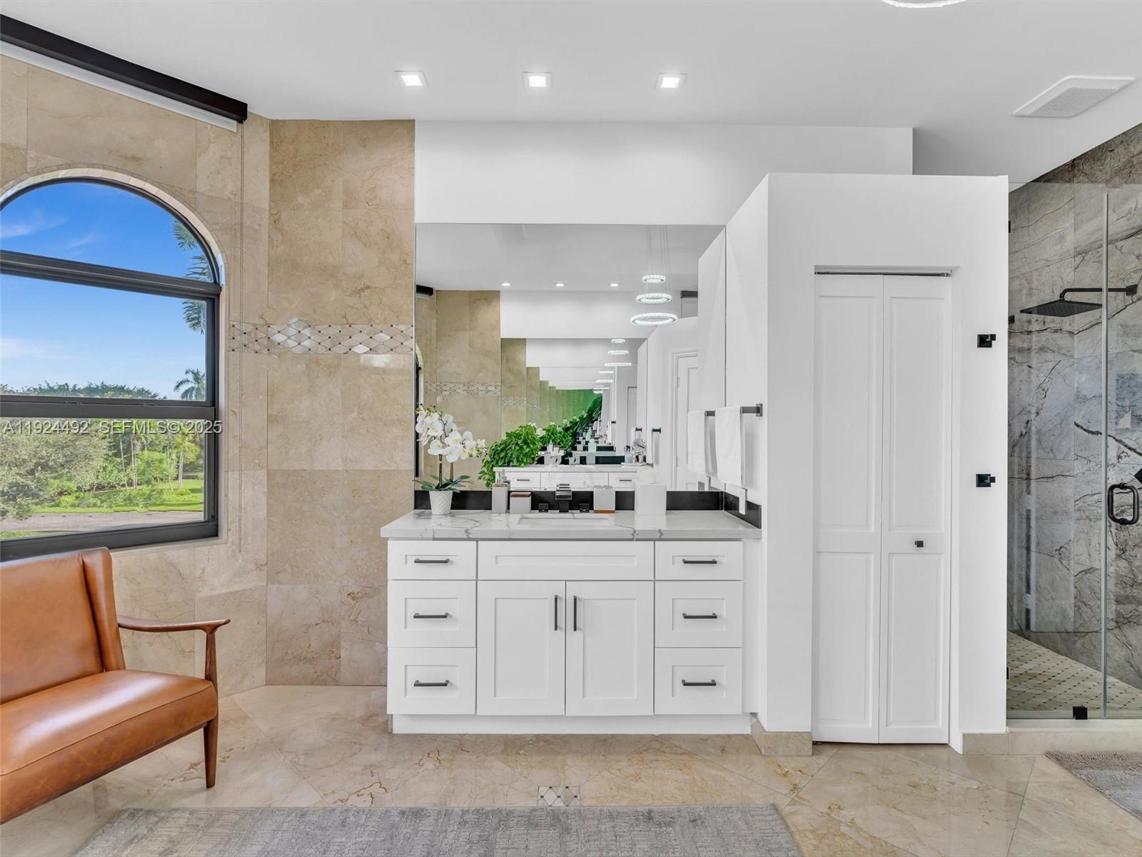 LAS ENTRADAS - Residential