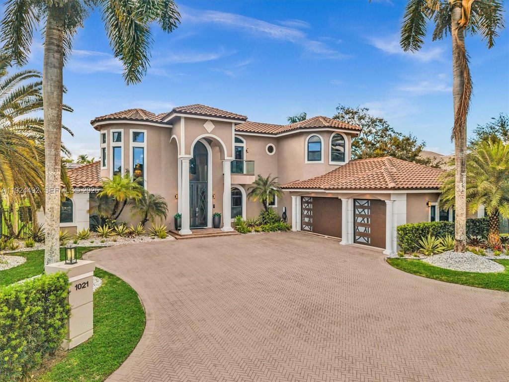 Photo of 1021 NW 115th Ave, Plantation, FL 33323 (MLS # A11924492)