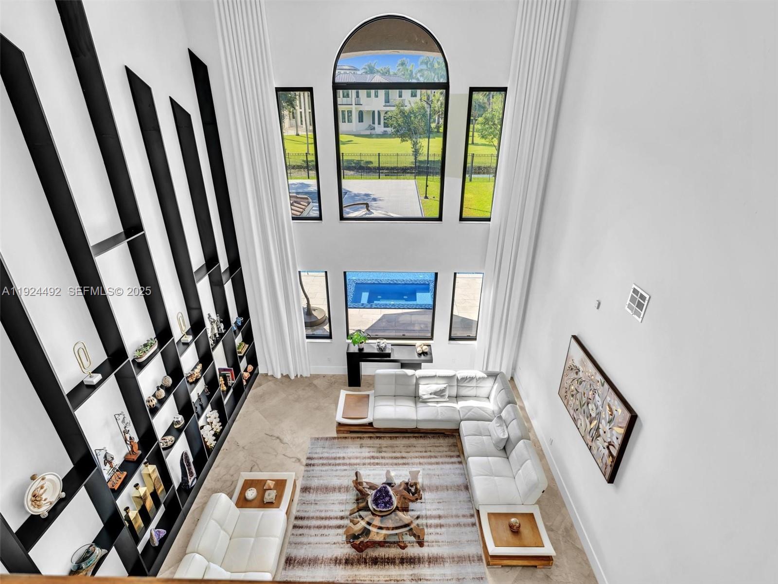 LAS ENTRADAS - Residential