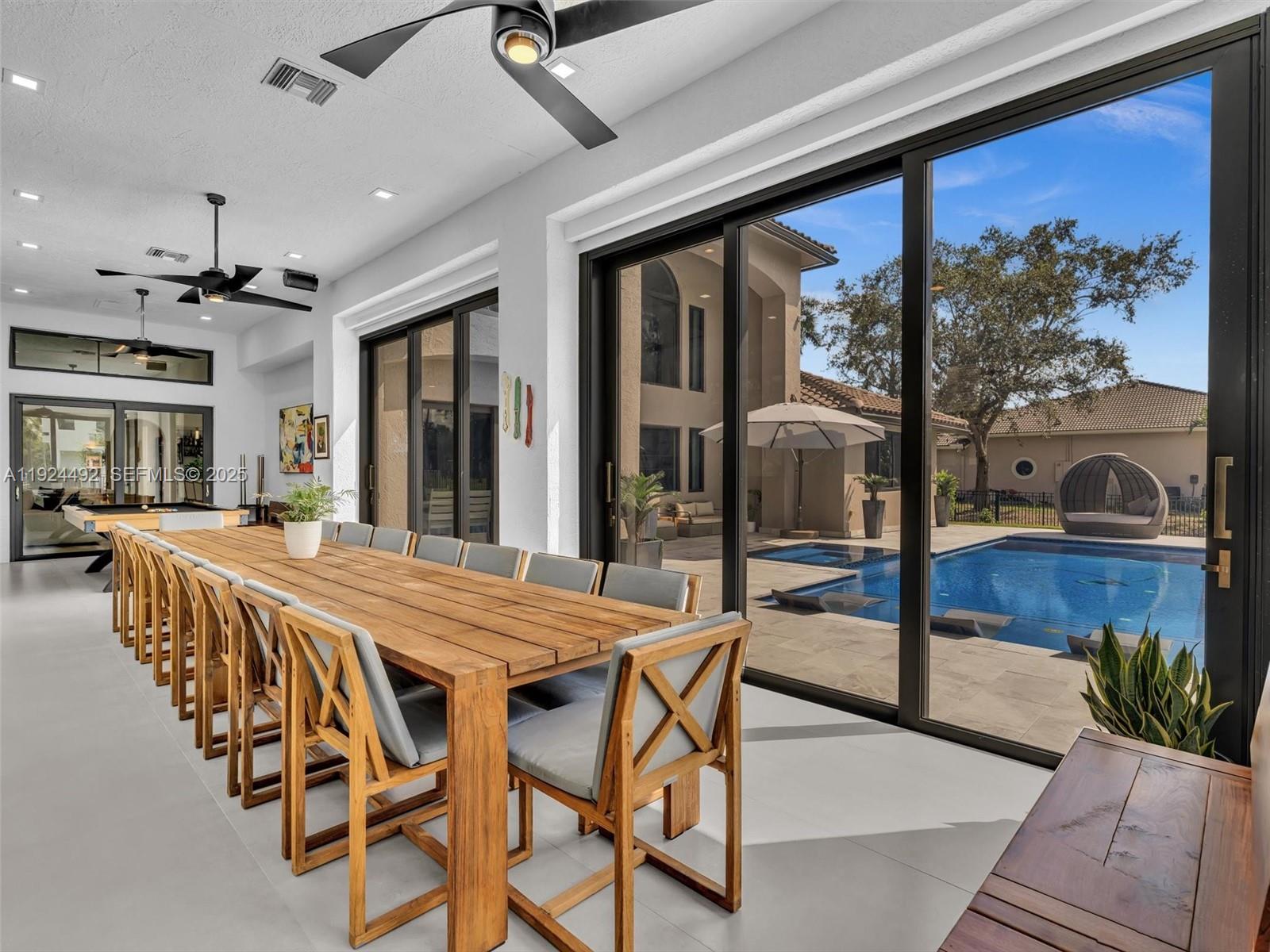 LAS ENTRADAS - Residential