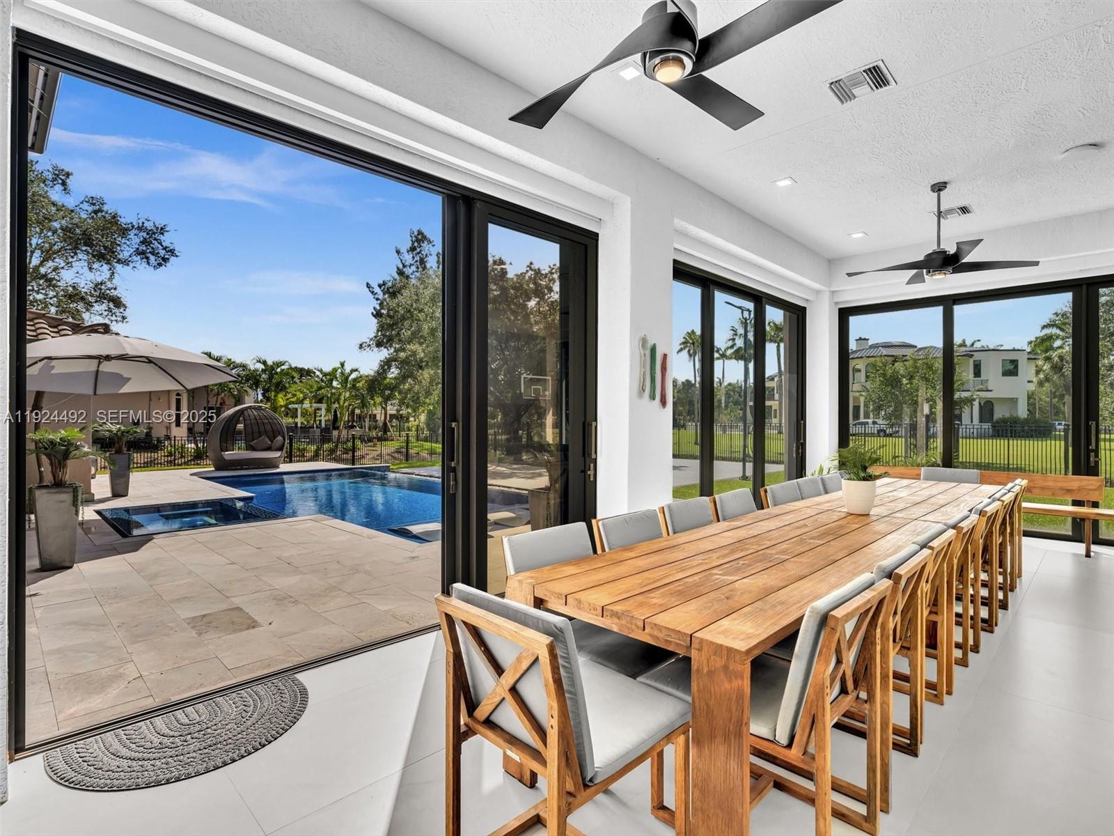 LAS ENTRADAS - Residential