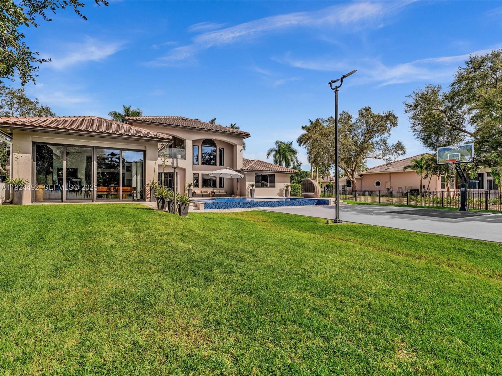 LAS ENTRADAS - Residential