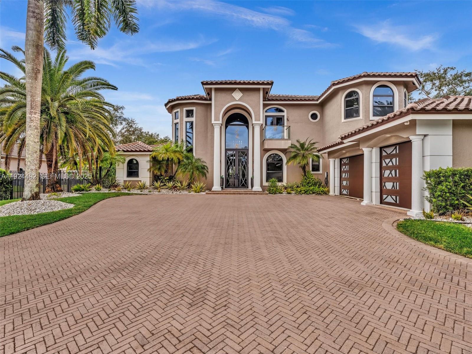 LAS ENTRADAS - Residential