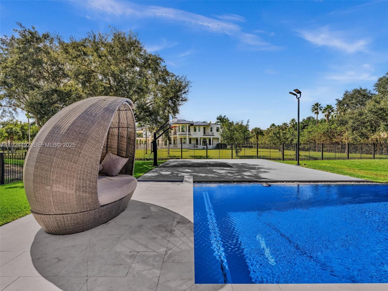 LAS ENTRADAS - Residential