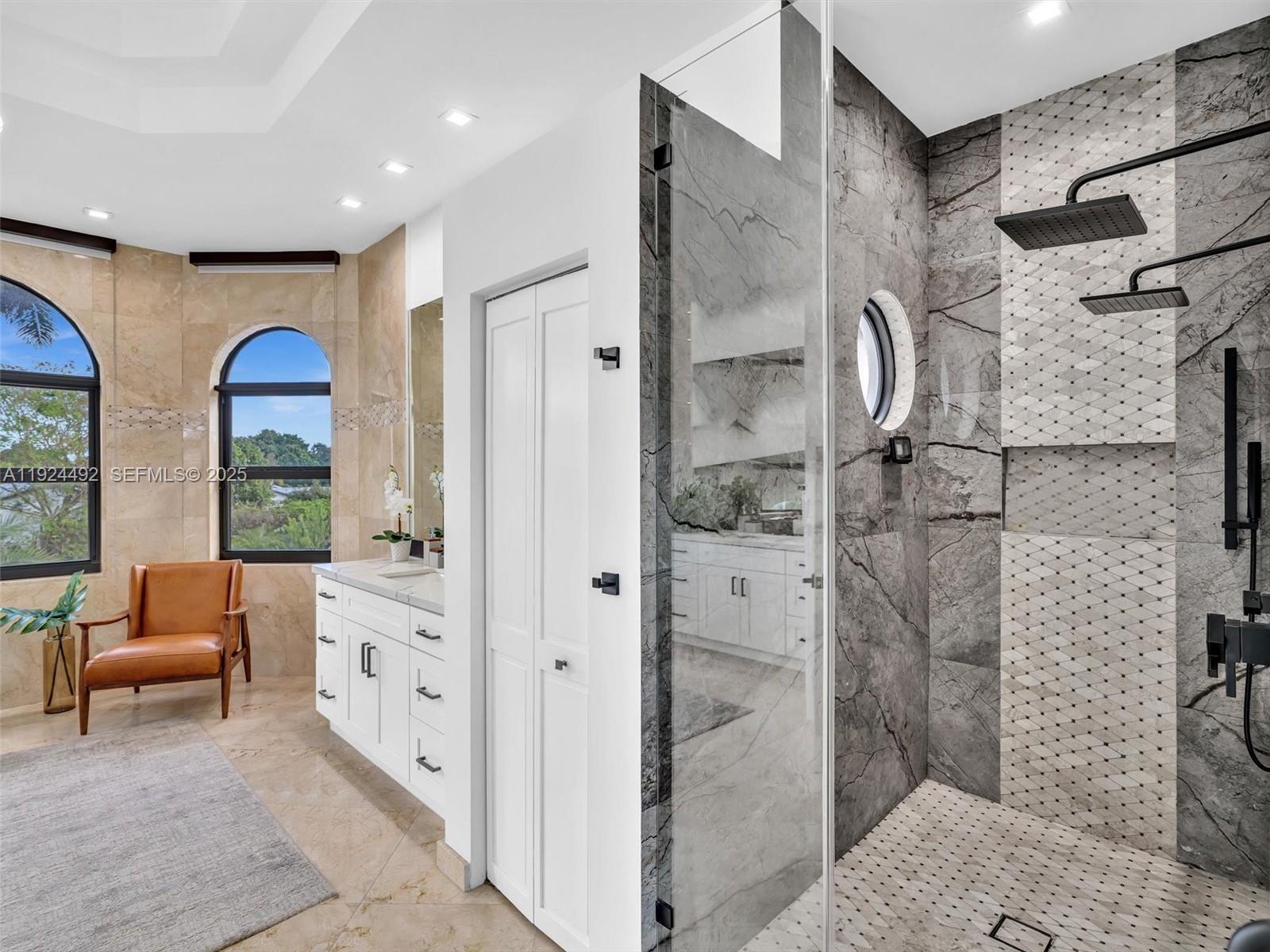 LAS ENTRADAS - Residential