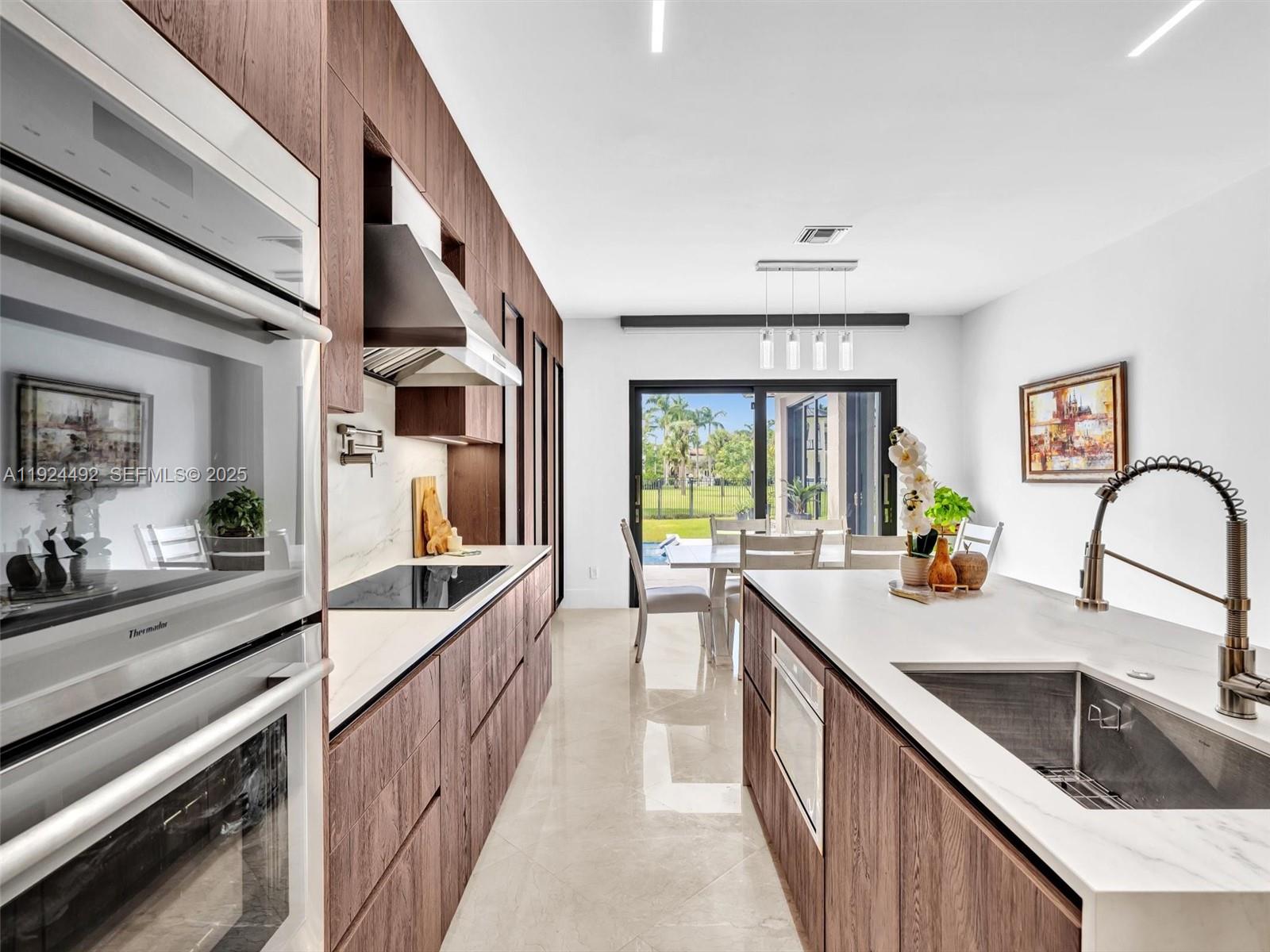 LAS ENTRADAS - Residential