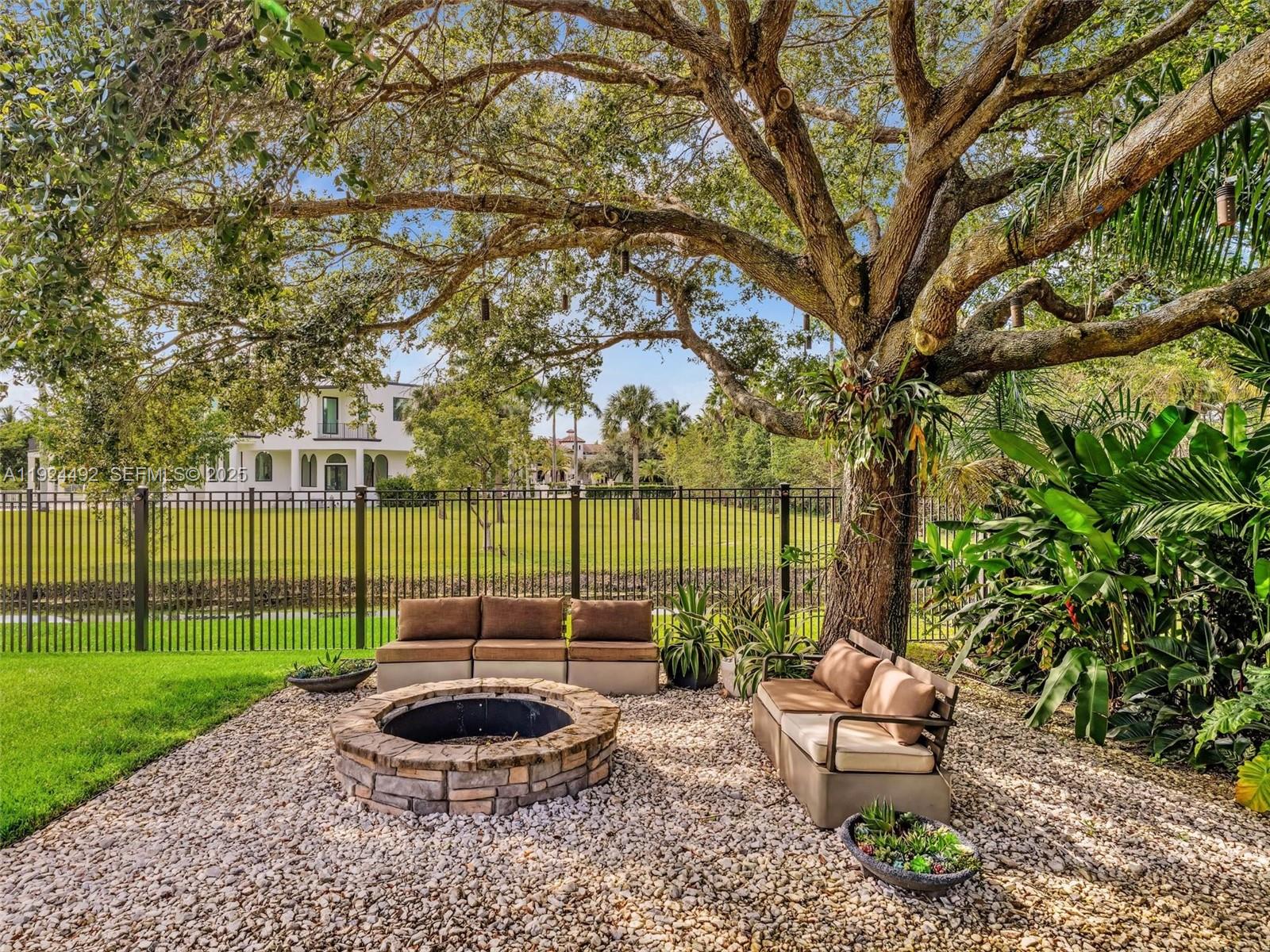 LAS ENTRADAS - Residential