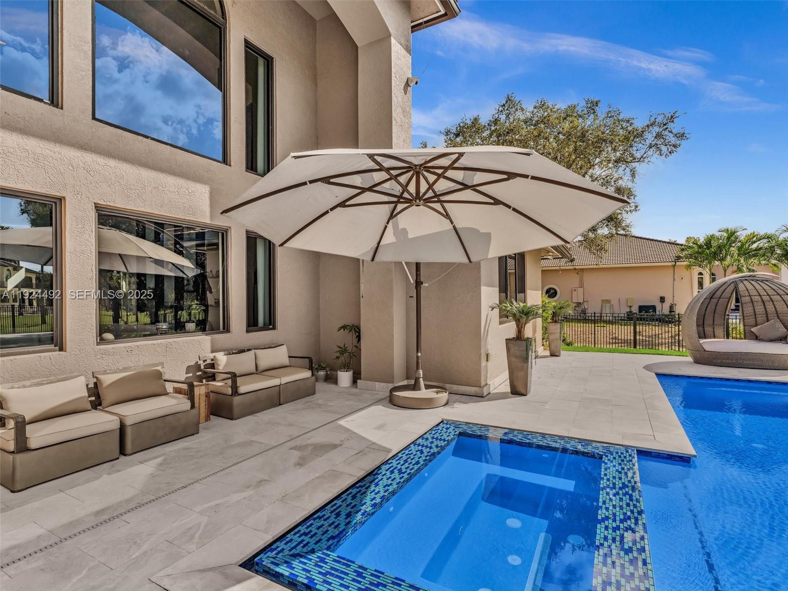 LAS ENTRADAS - Residential