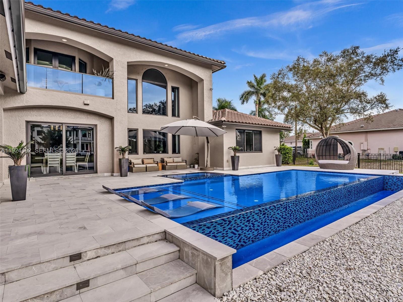 LAS ENTRADAS - Residential