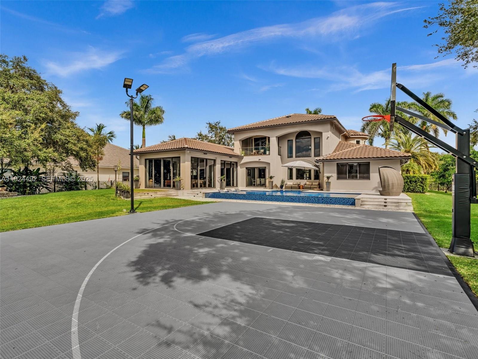 LAS ENTRADAS - Residential