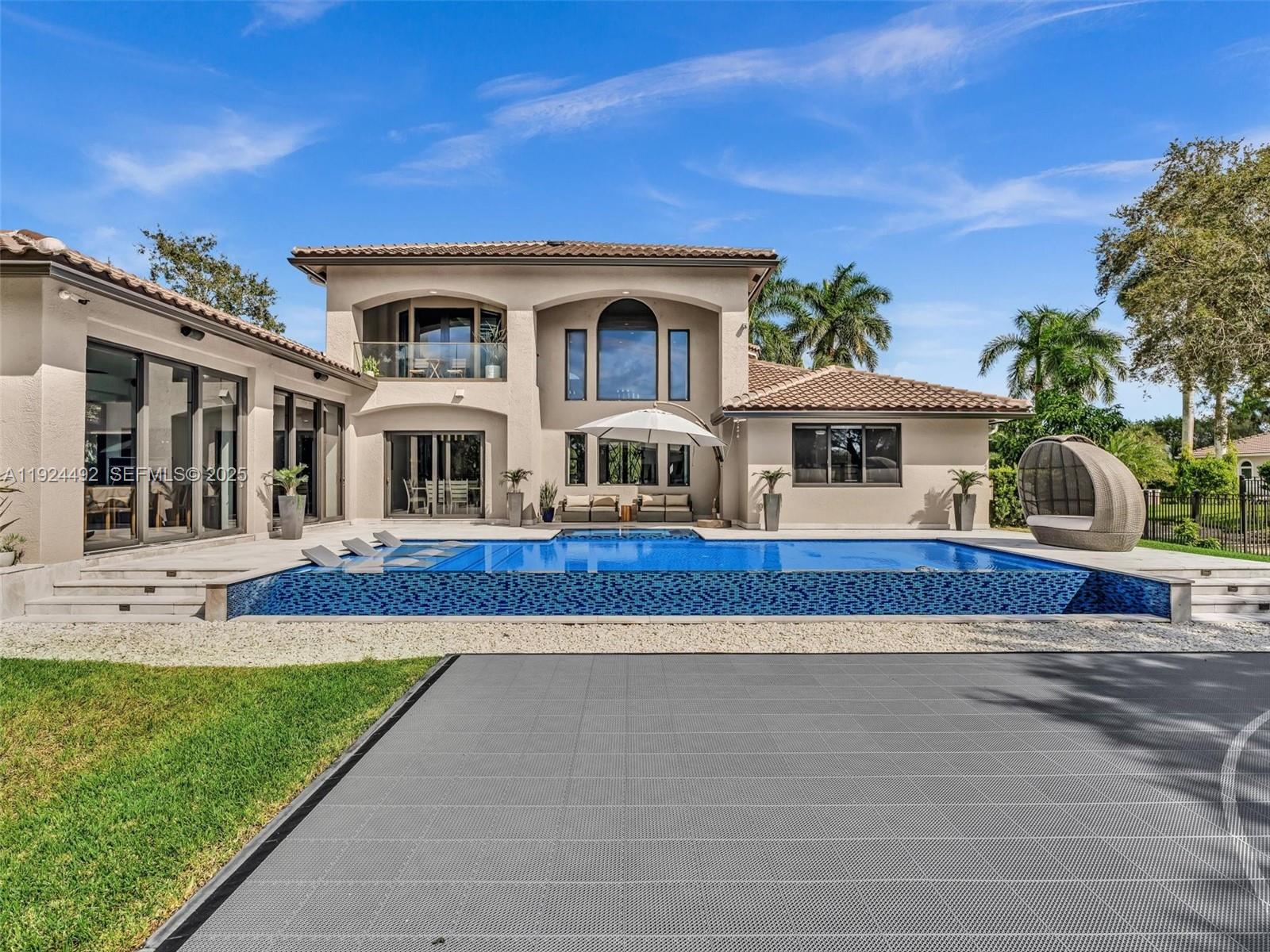 LAS ENTRADAS - Residential