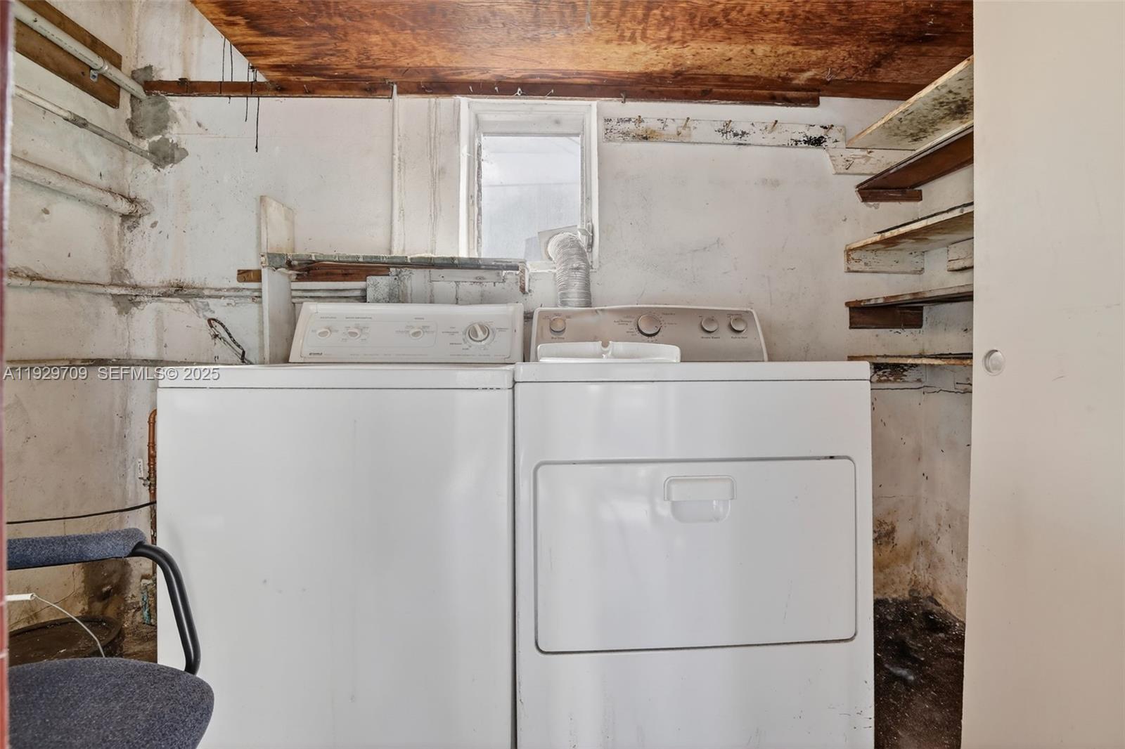 DRIFTWOOD PLAZA - Residential