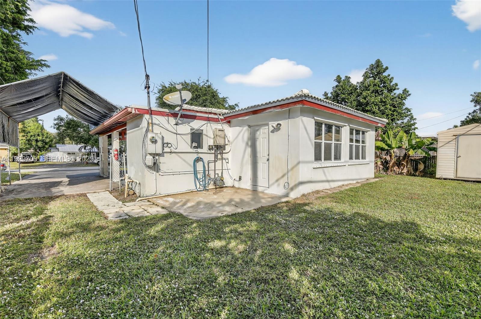 DRIFTWOOD PLAZA - Residential