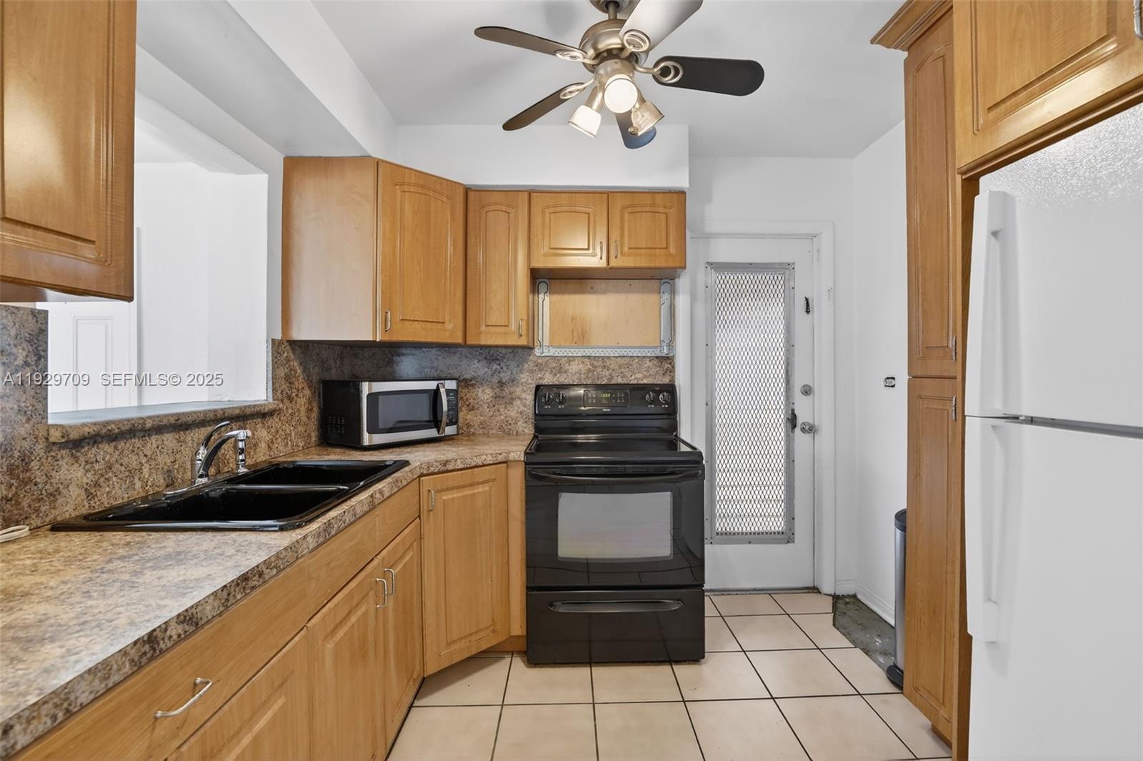 DRIFTWOOD PLAZA - Residential