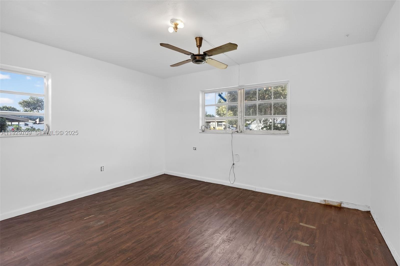 DRIFTWOOD PLAZA - Residential