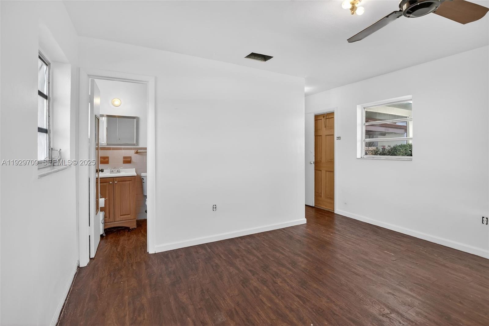 DRIFTWOOD PLAZA - Residential