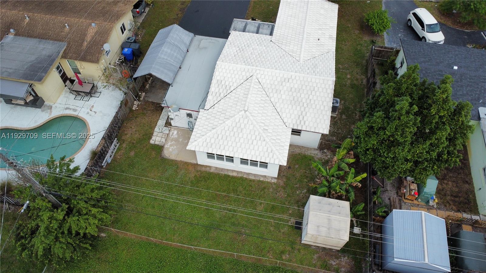 DRIFTWOOD PLAZA - Residential