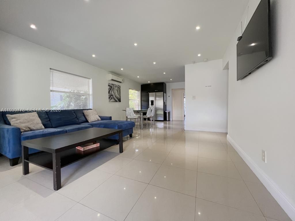 Photo of 2539 Thomas St, Hollywood, FL 33020 (MLS # A11939778)