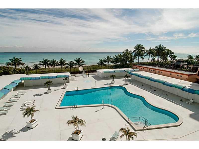 Very LARGE 2500 sqft 3 Bed/ 3 full bath unit in beautiful Miami Beach. Apartment has direct ocean views, marble floors throughout, renovated open kitchen, gym, heated pool. Rent includes cable, electricity, AC, and internet. A must see. Call LA to schedu le a showing.