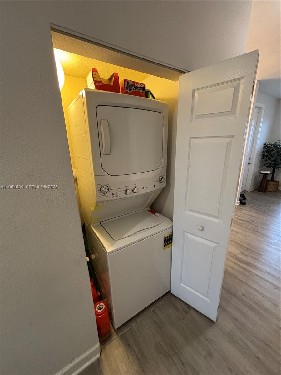 FIJI CONDO NO 1 - Residential