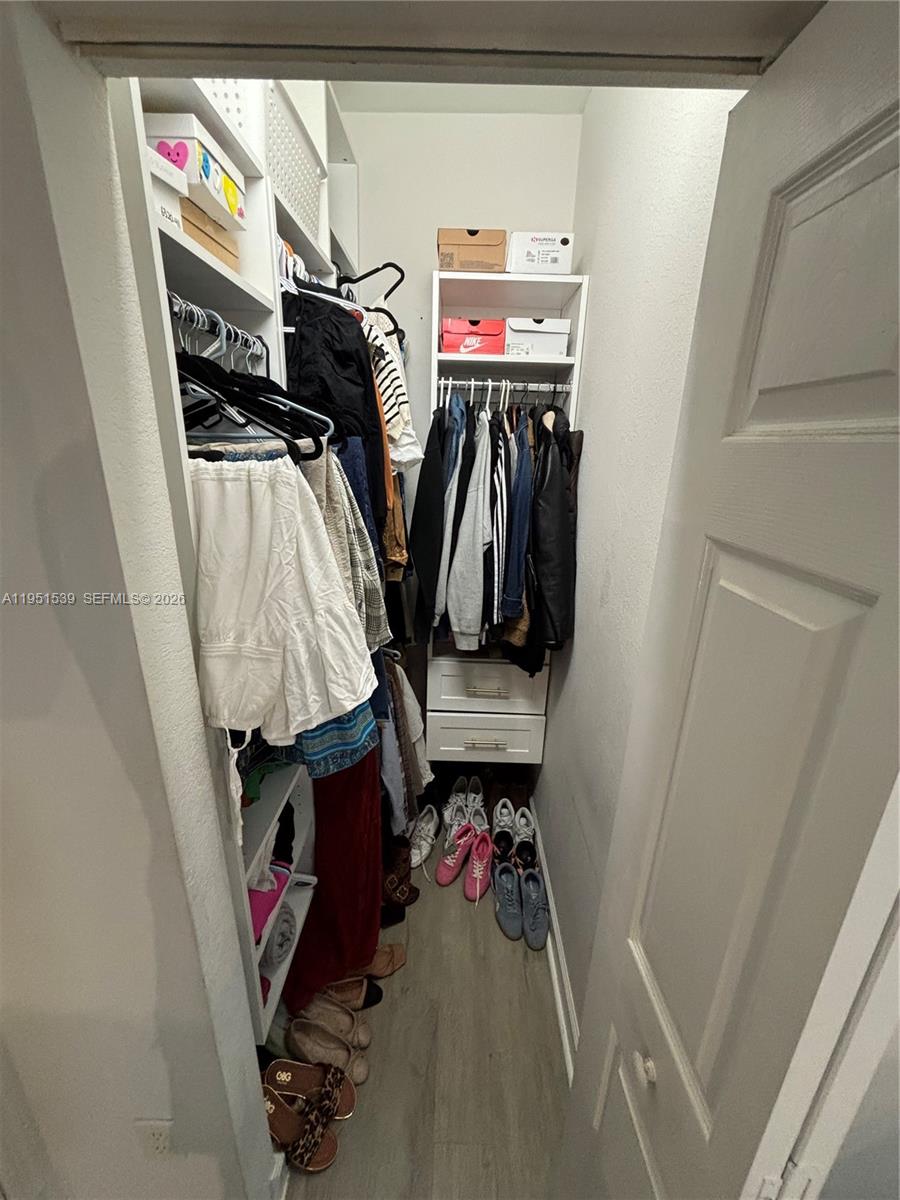 FIJI CONDO NO 1 - Residential