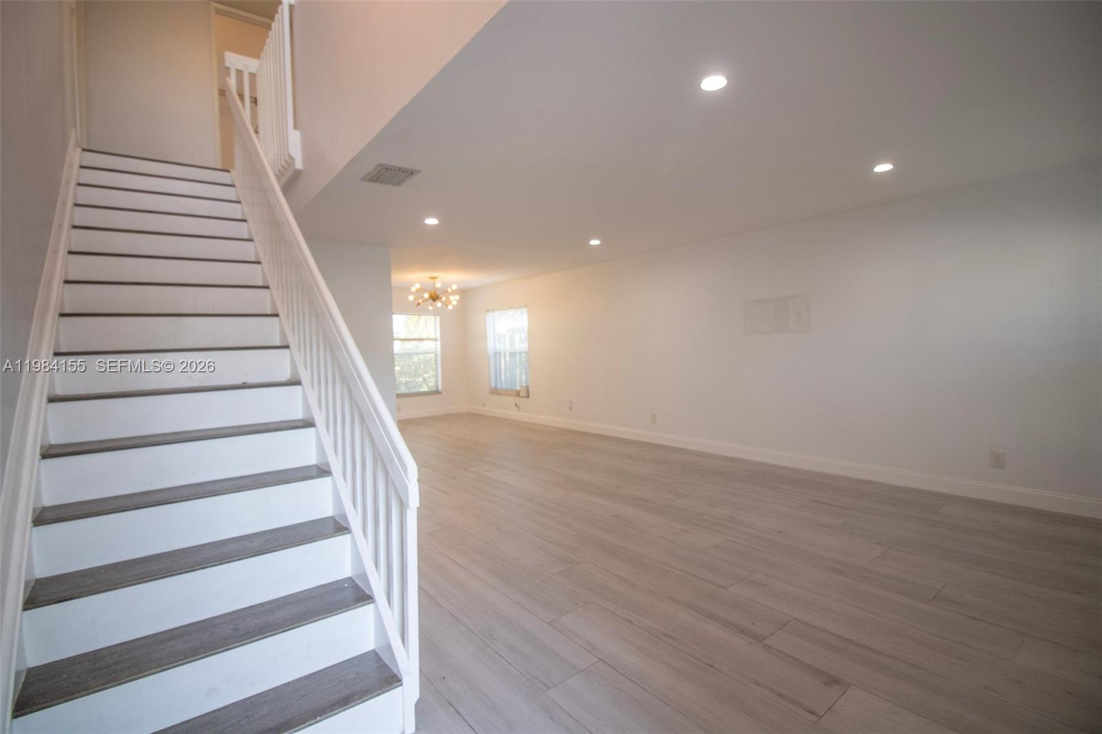 HAWKES BLUFF - Residential Lease