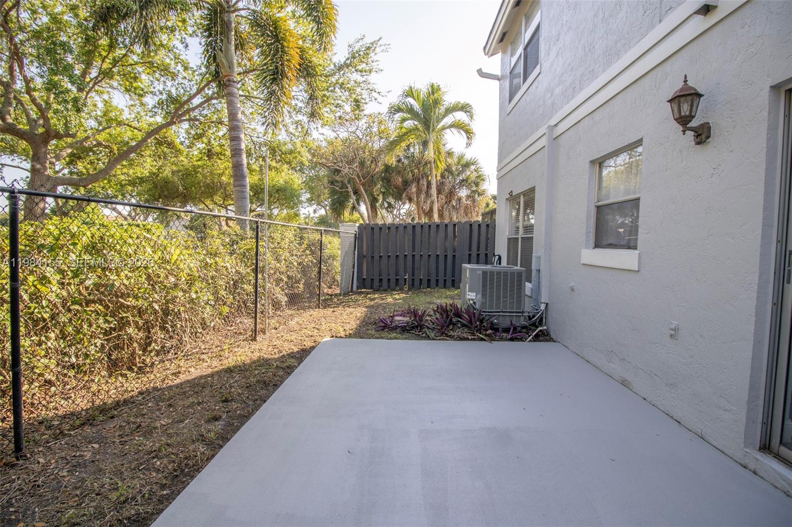 HAWKES BLUFF - Residential Lease