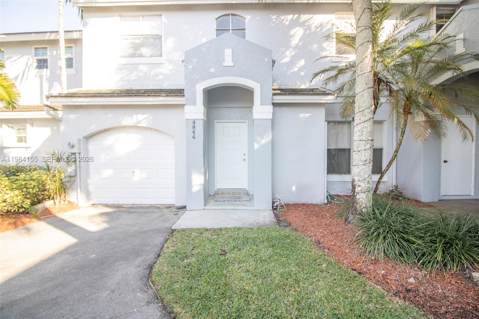 HAWKES BLUFF - Residential Lease