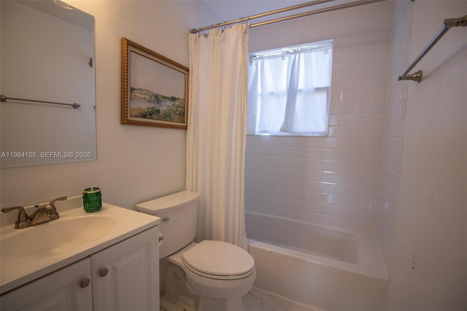 HAWKES BLUFF - Residential Lease