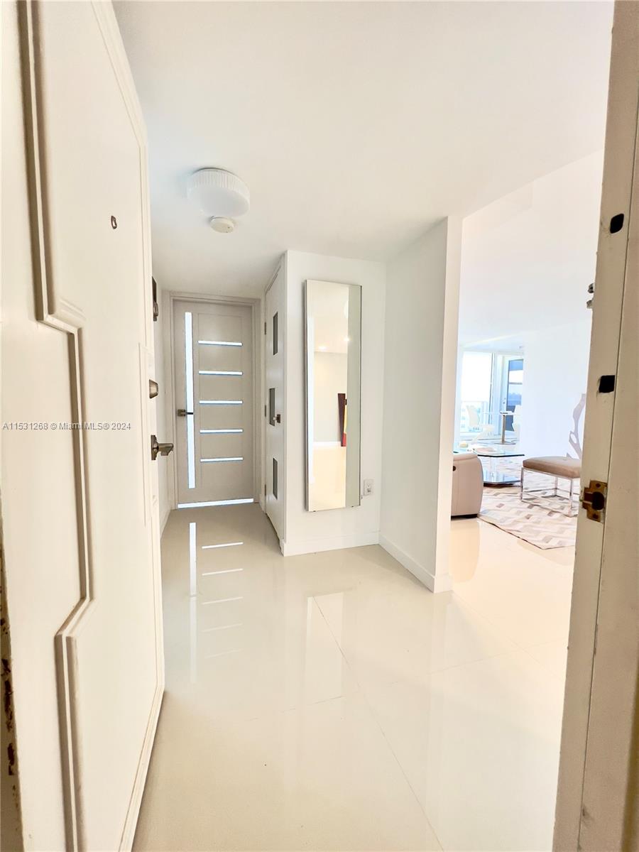 2751 S Ocean Dr N7PH