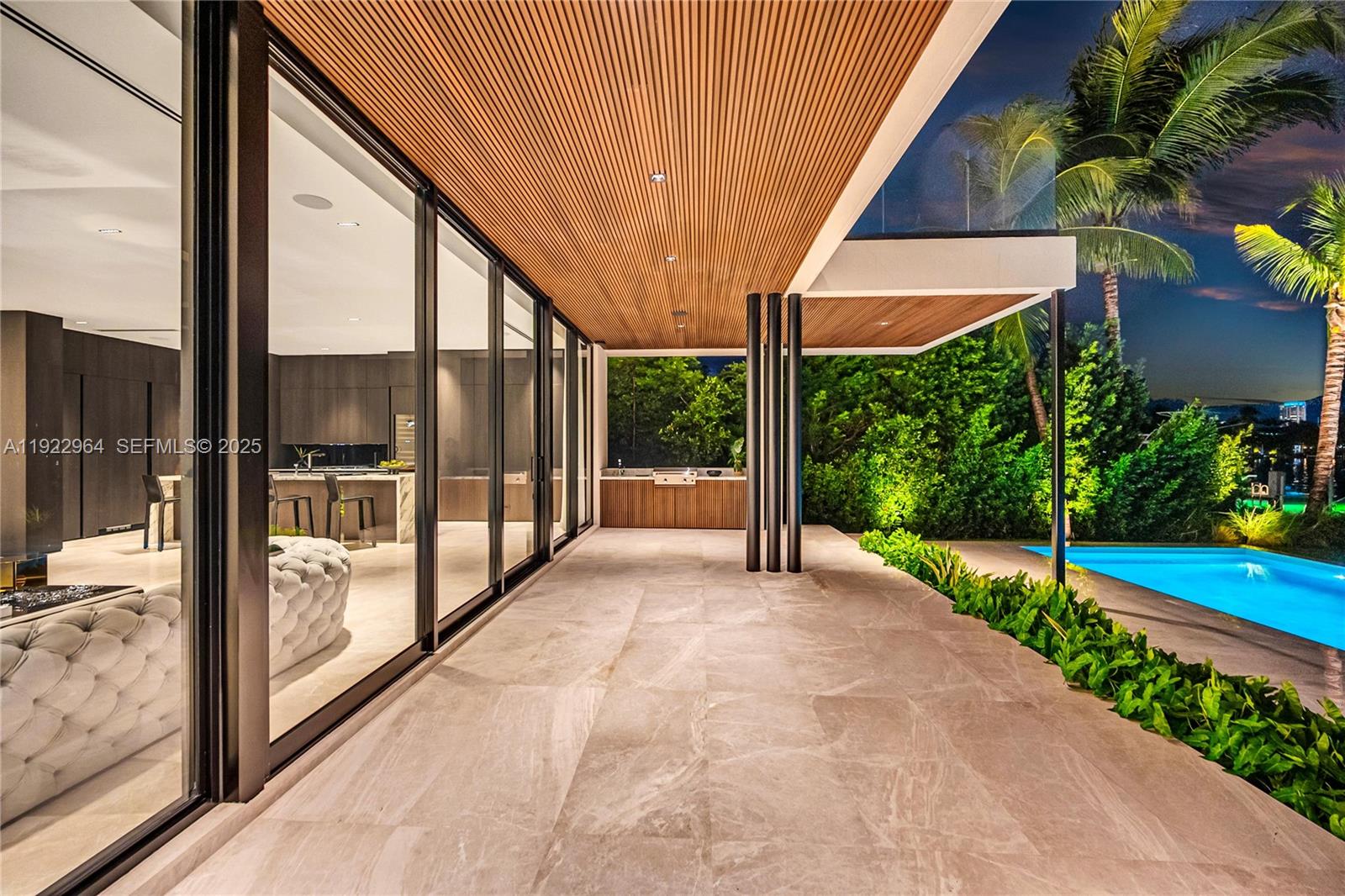 BISCAYNE BEACH-2ND ADDN - Residential