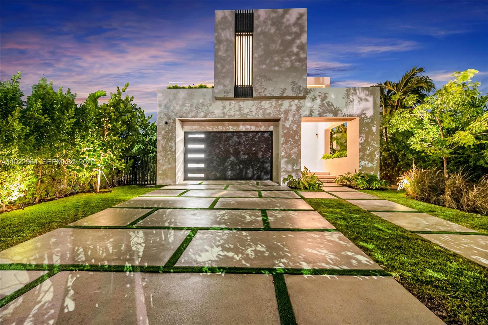 BISCAYNE BEACH-2ND ADDN - Residential