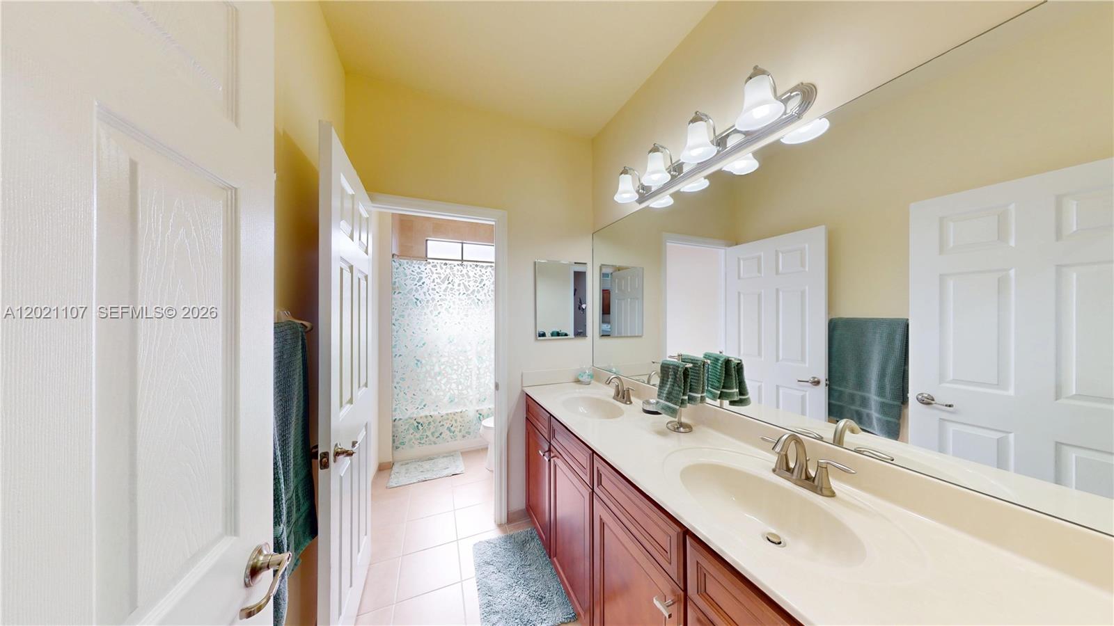 ISLES AT GRAND BAY - Residential