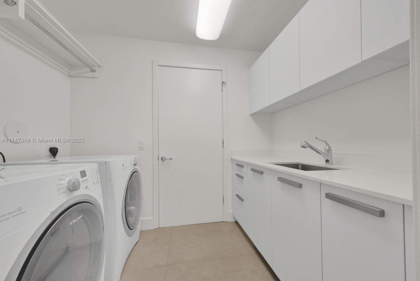 OCEANA KEY BISCAYNE CONDO - Residential