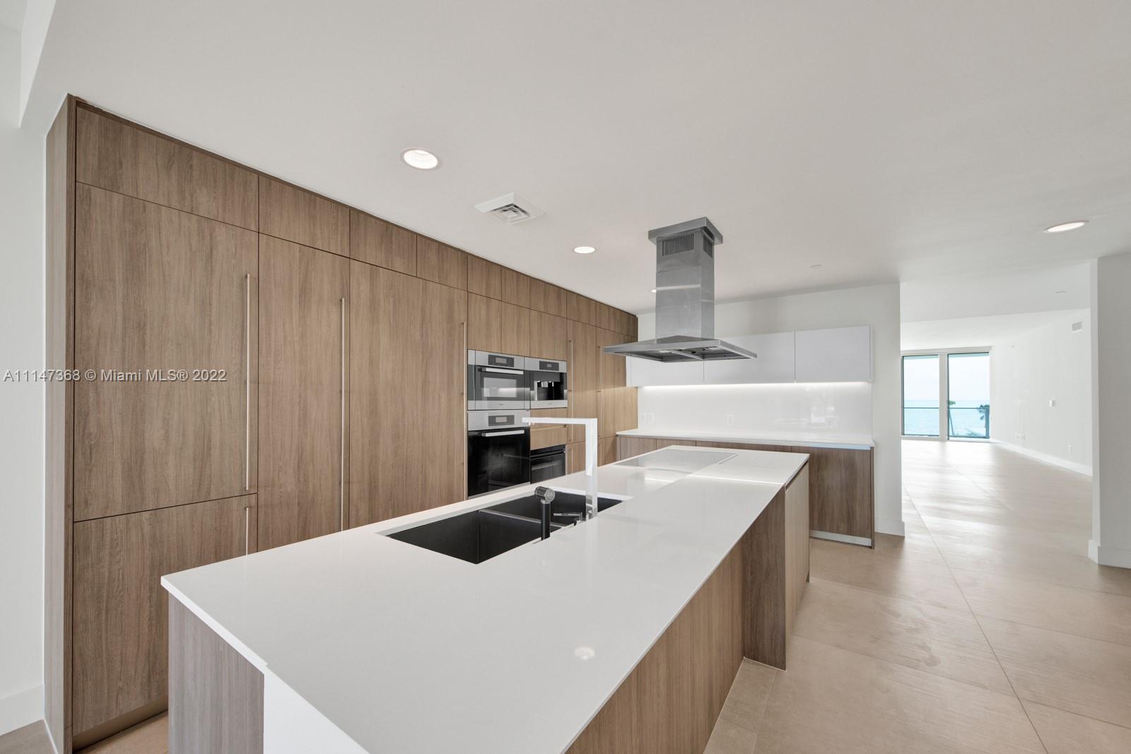 OCEANA KEY BISCAYNE CONDO - Residential