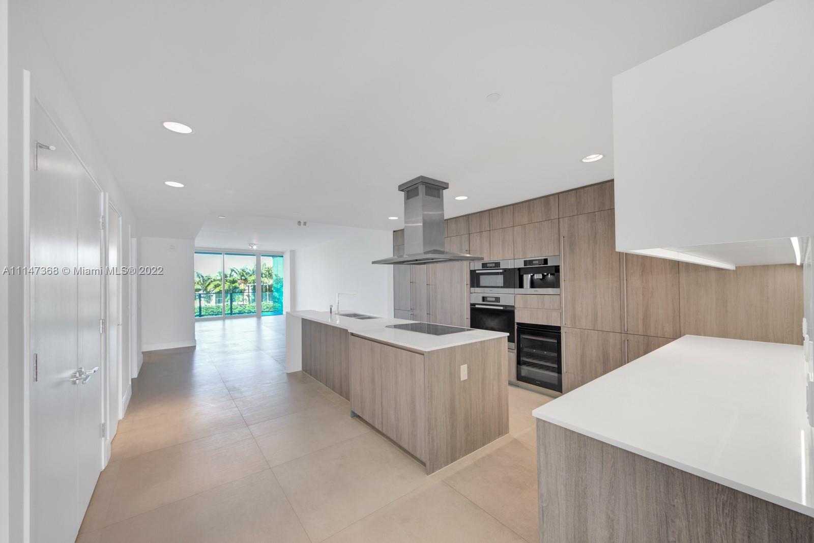 OCEANA KEY BISCAYNE CONDO - Residential