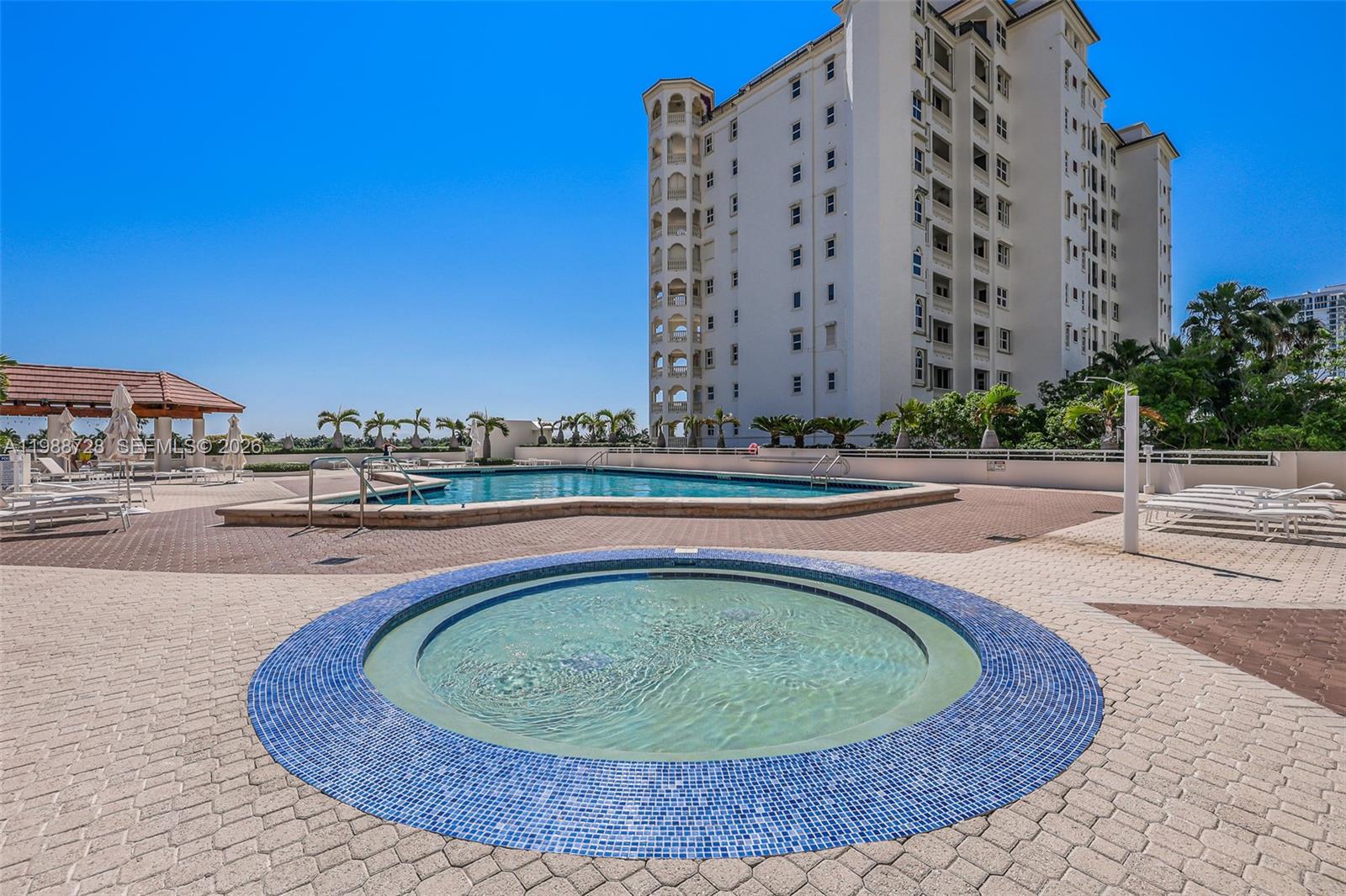 THE LANDMARK CONDO - Residential