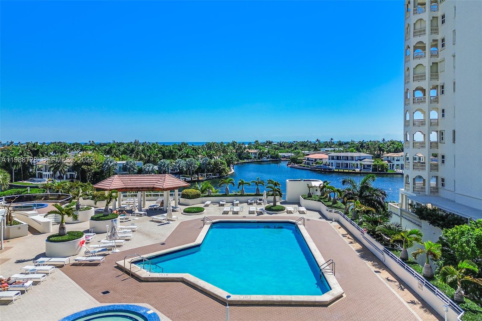 THE LANDMARK CONDO - Residential