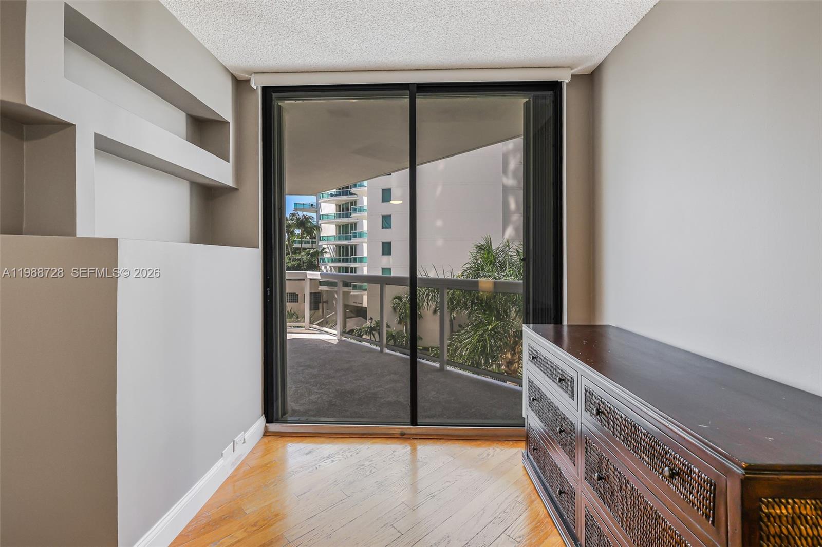 THE LANDMARK CONDO - Residential