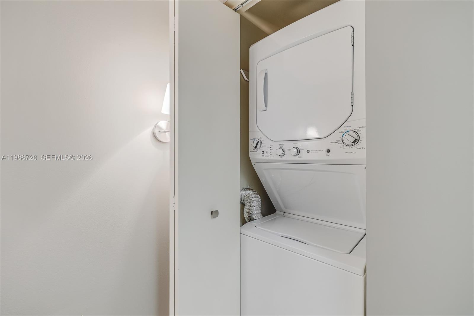 THE LANDMARK CONDO - Residential