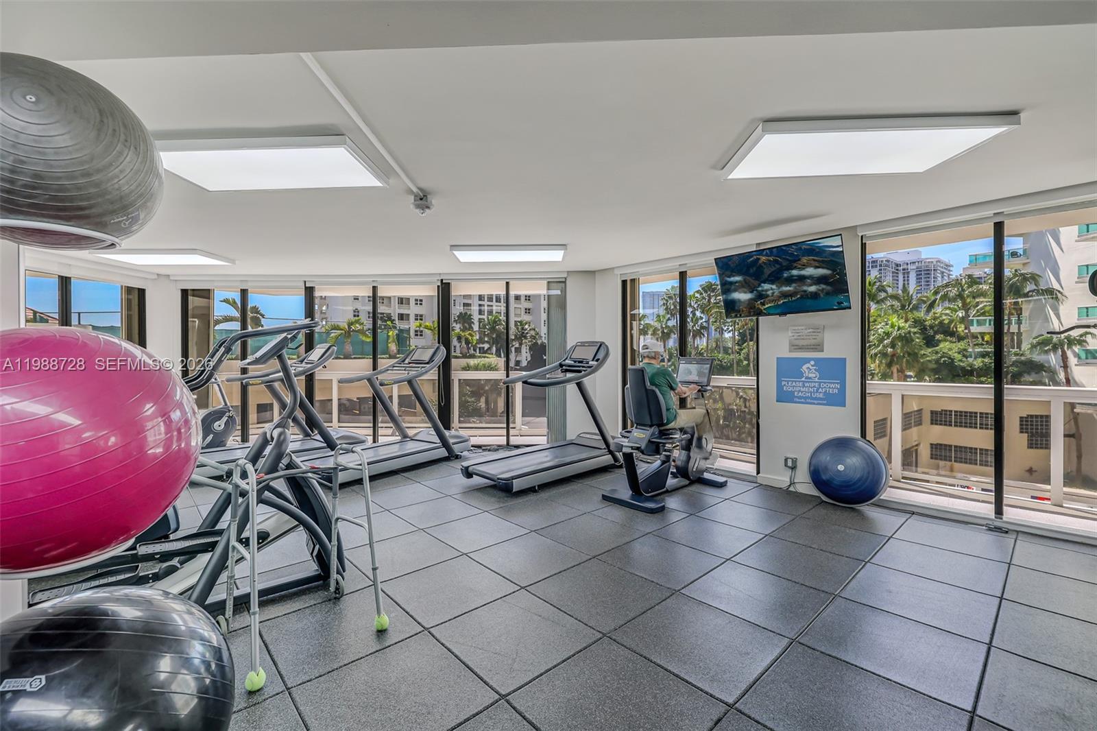 THE LANDMARK CONDO - Residential