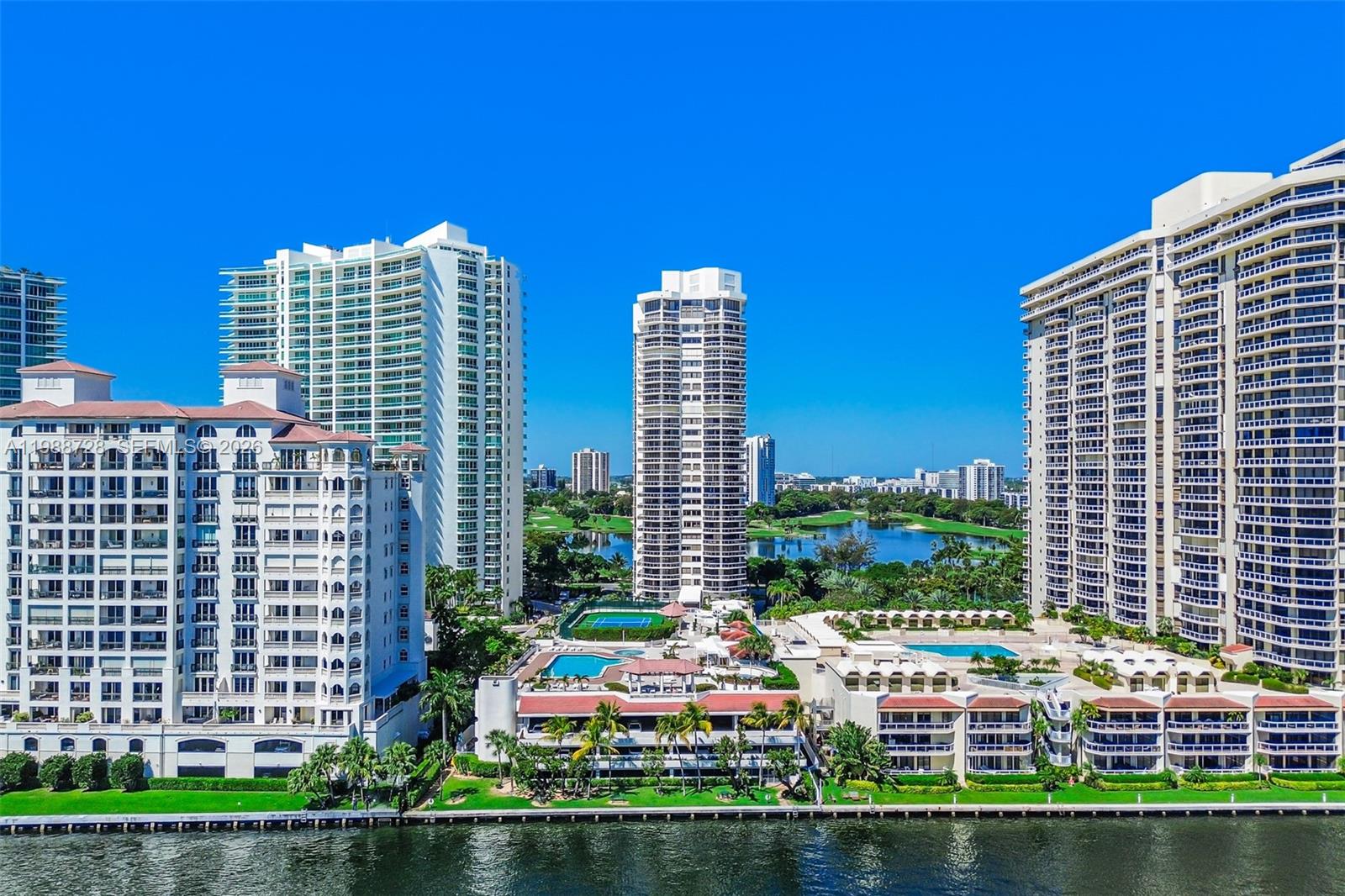 THE LANDMARK CONDO - Residential