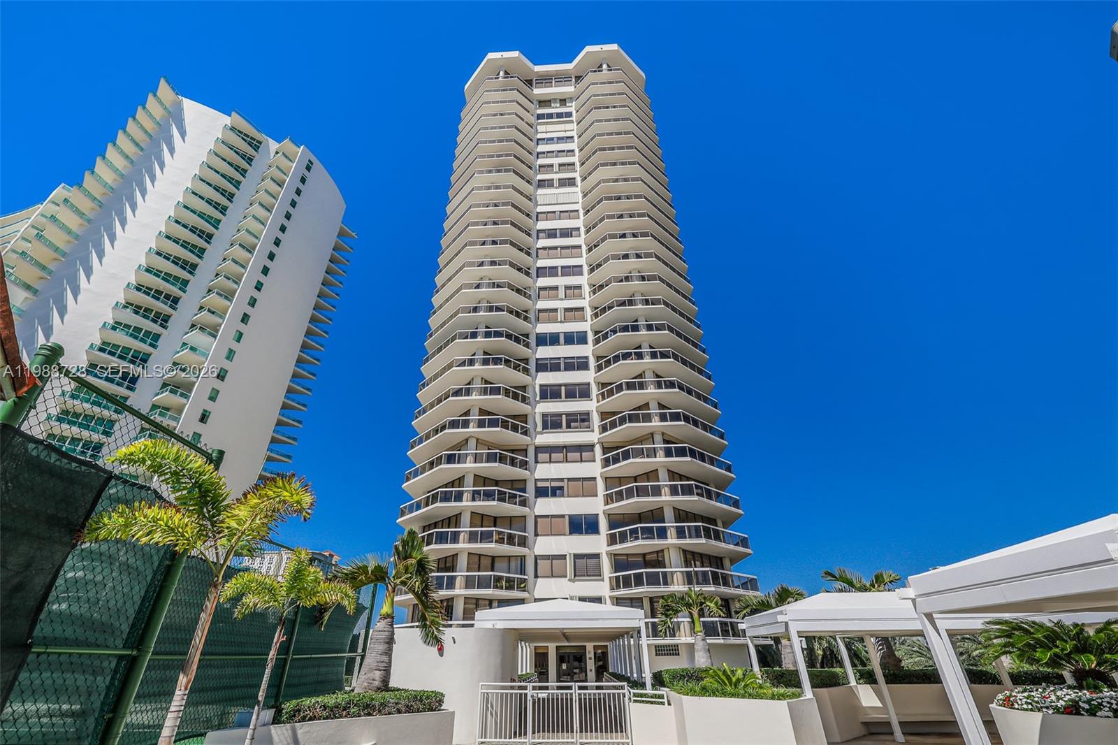 THE LANDMARK CONDO - Residential