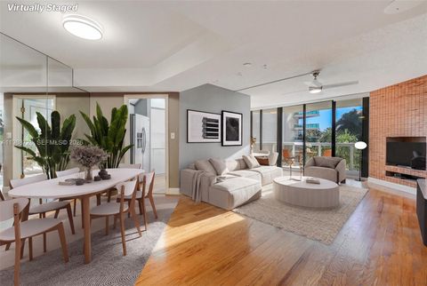 Photo of 20185 E Country Club Dr #302, Aventura, FL 33180 (MLS # A11988728)